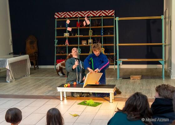 Kindertheater: Dino oder Ei, was war zuerst ?