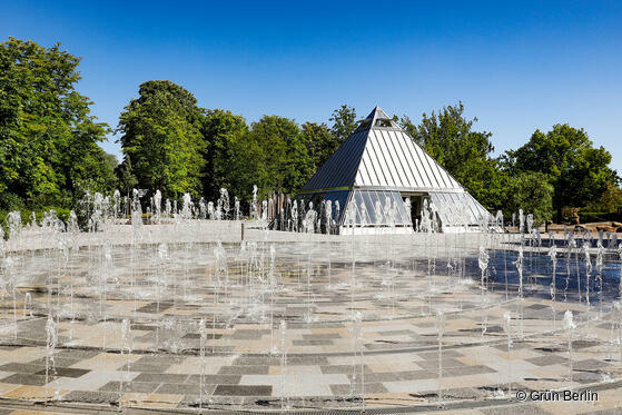 Britzer Garten: Neues Wasserlabyrinth und sanierte Milchbar